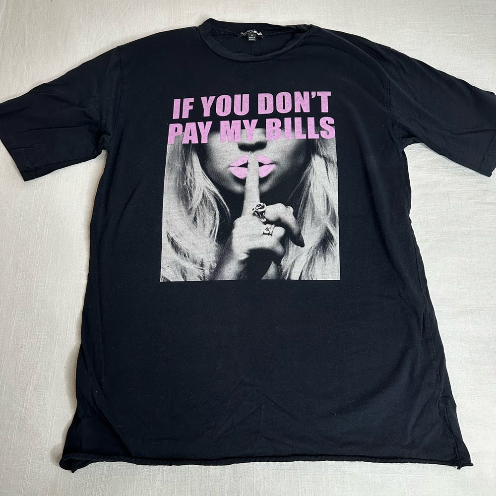 FASHION NOVA black pink short sleeve graphic tee